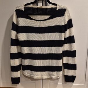 💙VILA Black and Cream Striped Scoop Neck Sweater
